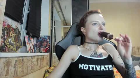 Snapshot of mandyshine chatting on 07.19.26 Mandy online show from 07.19.26