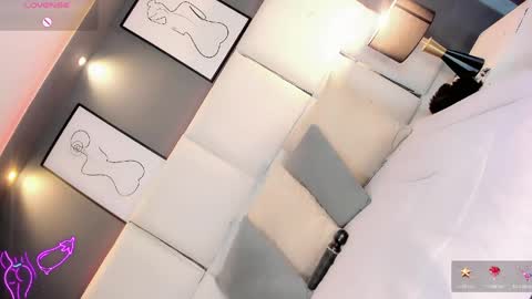 manellyksparklee online show from 04.25.26