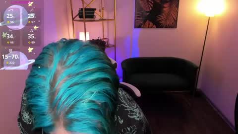manic_pixie_ online show from 05.08.26