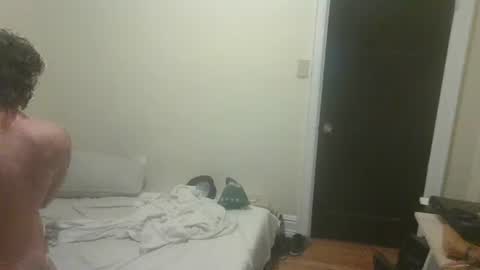 Snapshot of maninhoes chatting on 09.17.25 maninhoes online show from 09.17.25