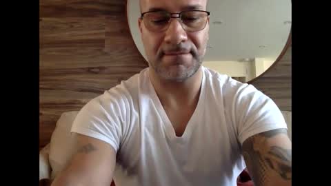 david 77977 online show from 01.17.25