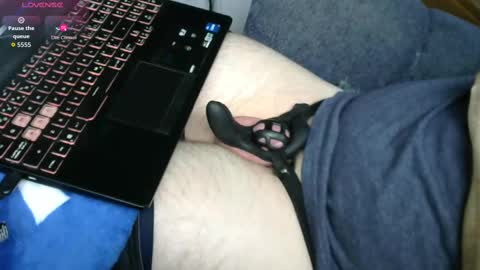 Snapshot of mannyramorg chatting on 11.17.25 mannyramorg online show from 11.17.25