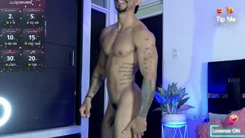 Snapshot of manolo_hot1 chatting on 06.26.26 Manolo Hot 1 online show from 06.26.26