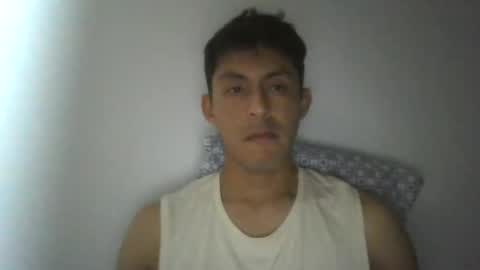 Snapshot of manucurve chatting on 10.12.25 manucurve online show from 10.12.25