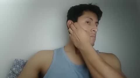 Snapshot of manucurve chatting on 11.03.25 manucurve online show from 11.03.25