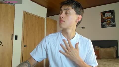 Snapshot of manucute_23_ chatting on 10.12.25 manucute 23 online show from 10.12.25