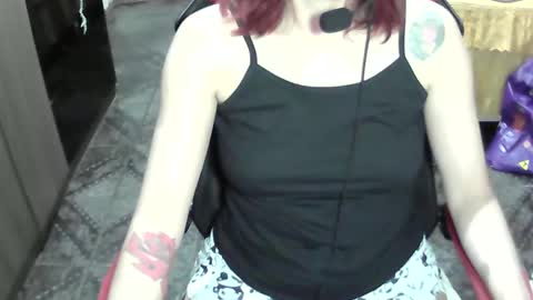 Snapshot of manuescarlate13 chatting on 09.27.25 Manu Escarlate online show from 09.27.25