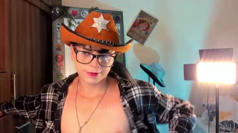 mar_alexis online show from 10.23.25