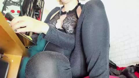 Snapshot of mara_mistresss chatting on 05.30.26 Mara Mistress online show from 05.30.26