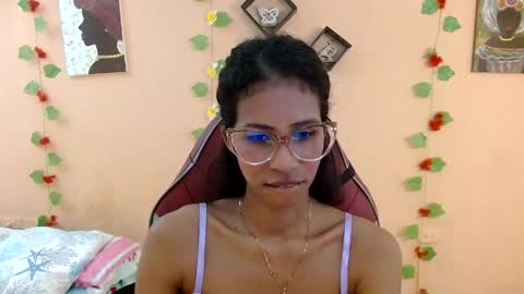 Snapshot of mara_summer chatting on 06.08.26 Mara 3 online show from 06.08.26