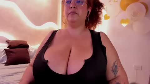 Snapshot of maraasweet chatting on 07.04.26 Mrs. Sweet online show from 07.04.26