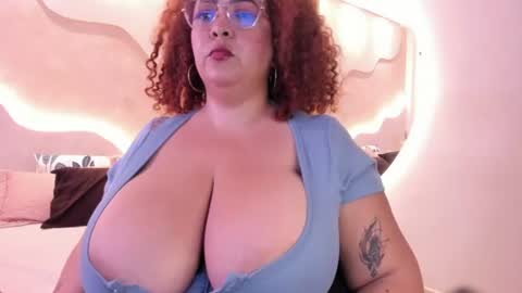 Snapshot of maraasweet chatting on 08.01.26 Mrs. Sweet online show from 08.01.26