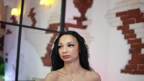 Snapshot of maraciel chatting on 06.15.26 Mara online show from 06.15.26