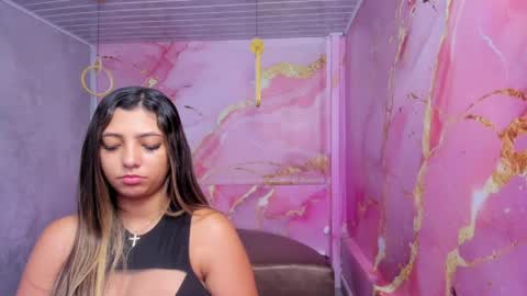 Snapshot of maraluna_ chatting on 05.21.26 Maraluna online show from 05.21.26