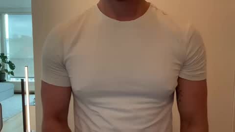 Snapshot of marcb212 chatting on 02.23.25 marcb212 online show from 02.23.25