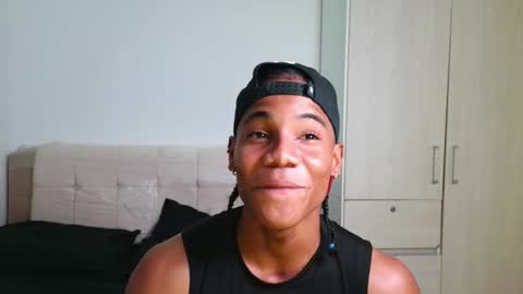 Snapshot of marcelo_dosantos77 chatting on 02.21.26 MARCELO online show from 02.21.26