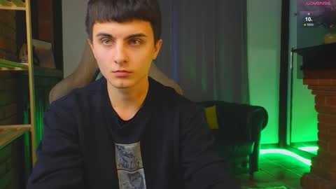 Snapshot of marco_flow chatting on 12.19.25 Marco online show from 12.19.25