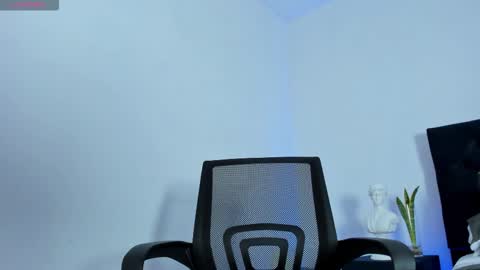 marcus_moreno online show from 11.21.25