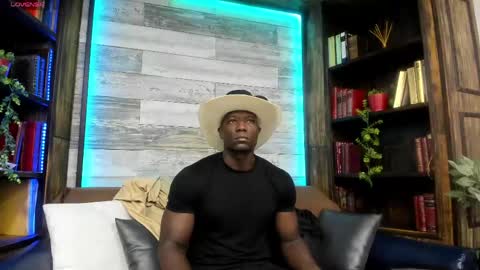 Snapshot of marcusblack_ chatting on 05.16.26 Marcusssss online show from 05.16.26