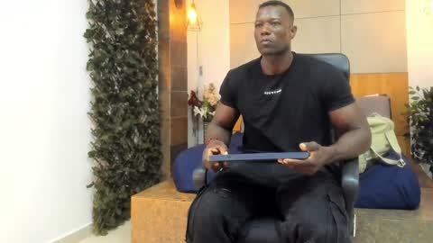 Snapshot of marcusblack_ chatting on 05.25.26 Marcusssss online show from 05.25.26