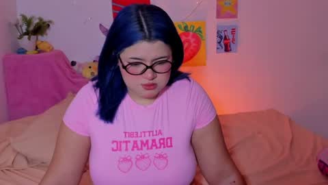 Snapshot of marcy_grey chatting on 06.15.26 danna online show from 06.15.26
