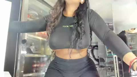 Snapshot of mareiaa chatting on 12.18.24 Mareia online show from 12.18.24