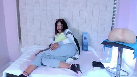 marfilastrom online show from 09.23.25