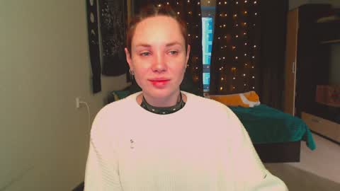 Snapshot of margaret_wilson chatting on 12.21.24 Margaret online show from 12.21.24