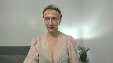 margaretmature online show from 09.12.25