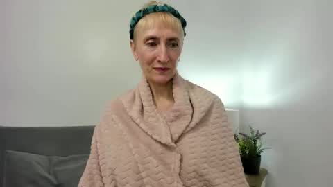 margaretmature online show from 10.14.25