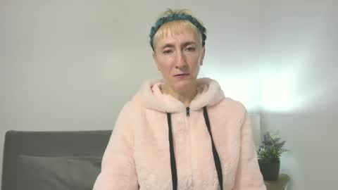 margaretmature online show from 10.16.25