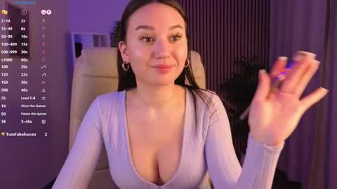 Snapshot of margeritirell chatting on 11.30.25 Margo online show from 11.30.25