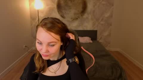 Margo Kellly online show from 04.22.26