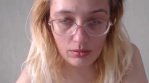 Snapshot of margo_shine chatting on 09.29.25 margo_shine online show from 09.29.25