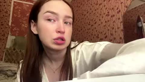 Chloe online show from 07.12.26