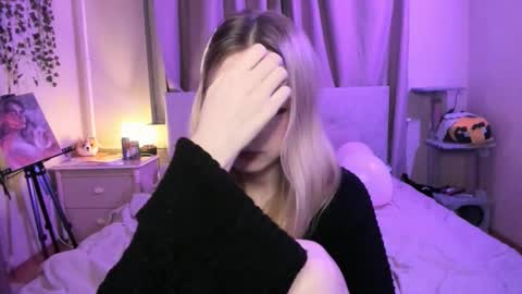 Snapshot of margorozentals chatting on 02.17.26 Margo online show from 02.17.26