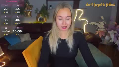 Snapshot of margosugar chatting on 09.27.25 MargoSugar online show from 09.27.25