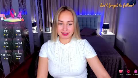Snapshot of margosugar chatting on 05.16.26 MargoSugar online show from 05.16.26