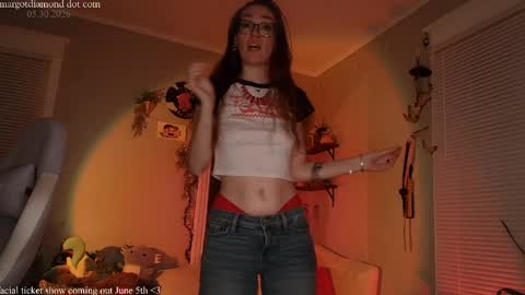 Snapshot of margotdiamond chatting on 06.01.26 online show from 06.01.26