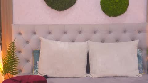 Snapshot of margothill chatting on 02.17.26 margothill online show from 02.17.26