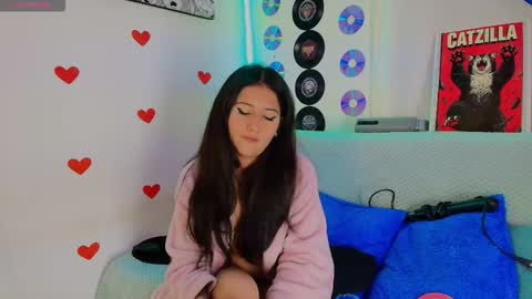 Snapshot of mari_mar69 chatting on 02.22.26 mari_mar69 online show from 02.22.26