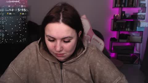 Snapshot of mari_moore7 chatting on 02.07.25 mari moore online show from 02.07.25