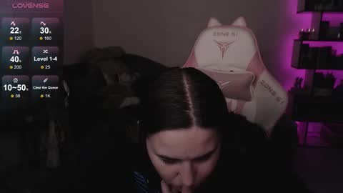 Snapshot of mari_moore7 chatting on 10.27.25 mari moore online show from 10.27.25