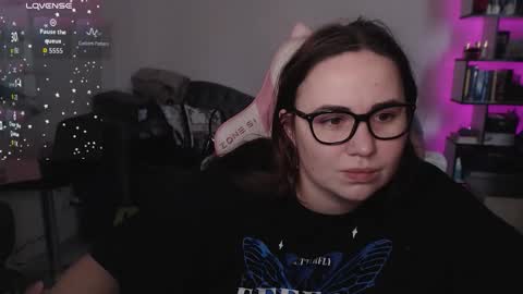 Snapshot of mari_moore7 chatting on 10.31.25 mari moore online show from 10.31.25