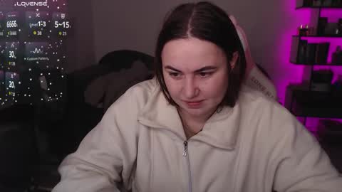 Snapshot of mari_moore7 chatting on 11.13.25 mari moore online show from 11.13.25