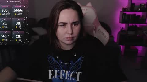 Snapshot of mari_moore7 chatting on 11.29.25 mari moore online show from 11.29.25