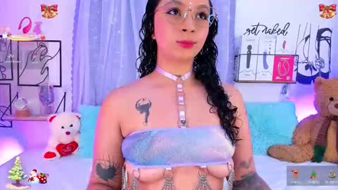 Mari Sweett  online show from 12.22.25