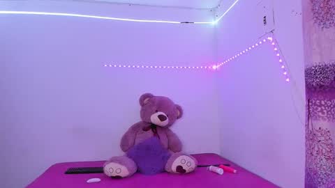 alejita  independent online show from 03.17.26