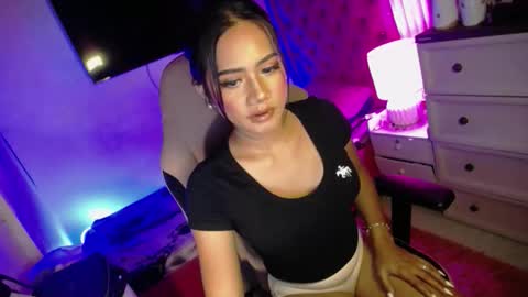 Snapshot of maria_belissima chatting on 10.22.25 Maria online show from 10.22.25