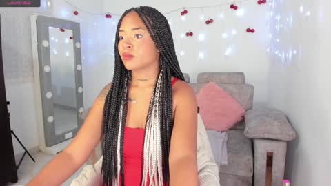 Snapshot of maria_julyana chatting on 12.26.24 V A N E S S A online show from 12.26.24